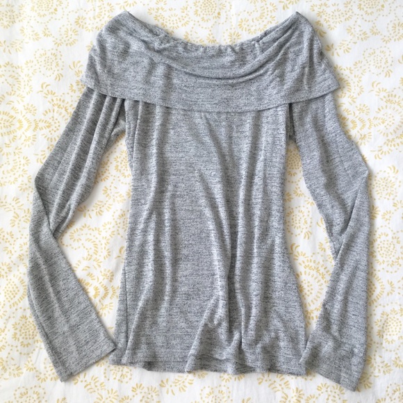 Cold Shoulder Dove Grey Long Sleeve Soft Sweater Cowl - Picture 2 of 6